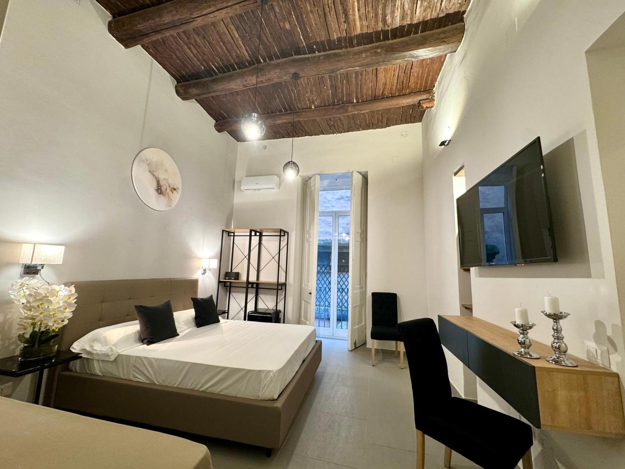 Miluar Relais - Donnaregina Naples